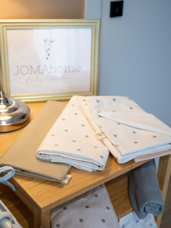 -Σετ Σελτεδάκια Αδιάβροχα 2 τεμ. 50Χ70 (silver dots)