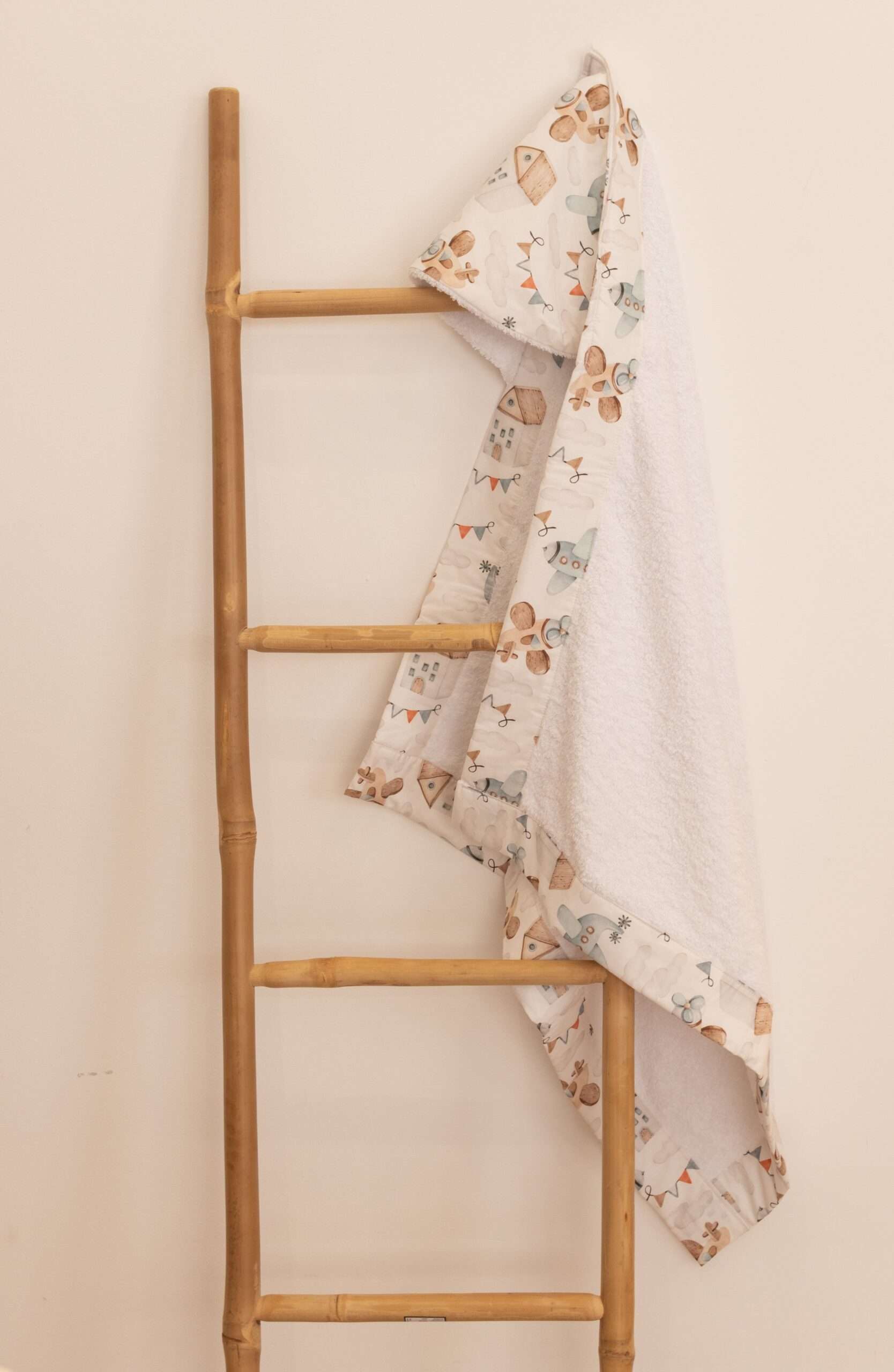 -Κάπα Μπουρνουζάκι Up in the sky 80*80 White