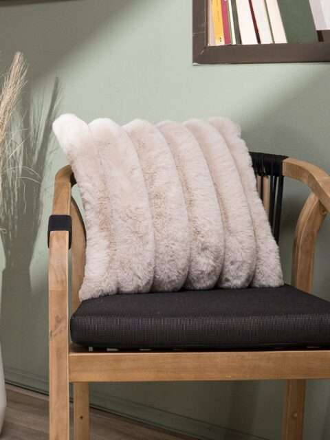 Γούνινη Μαξιλαροθήκη Μπέζ Wave 02 45x45