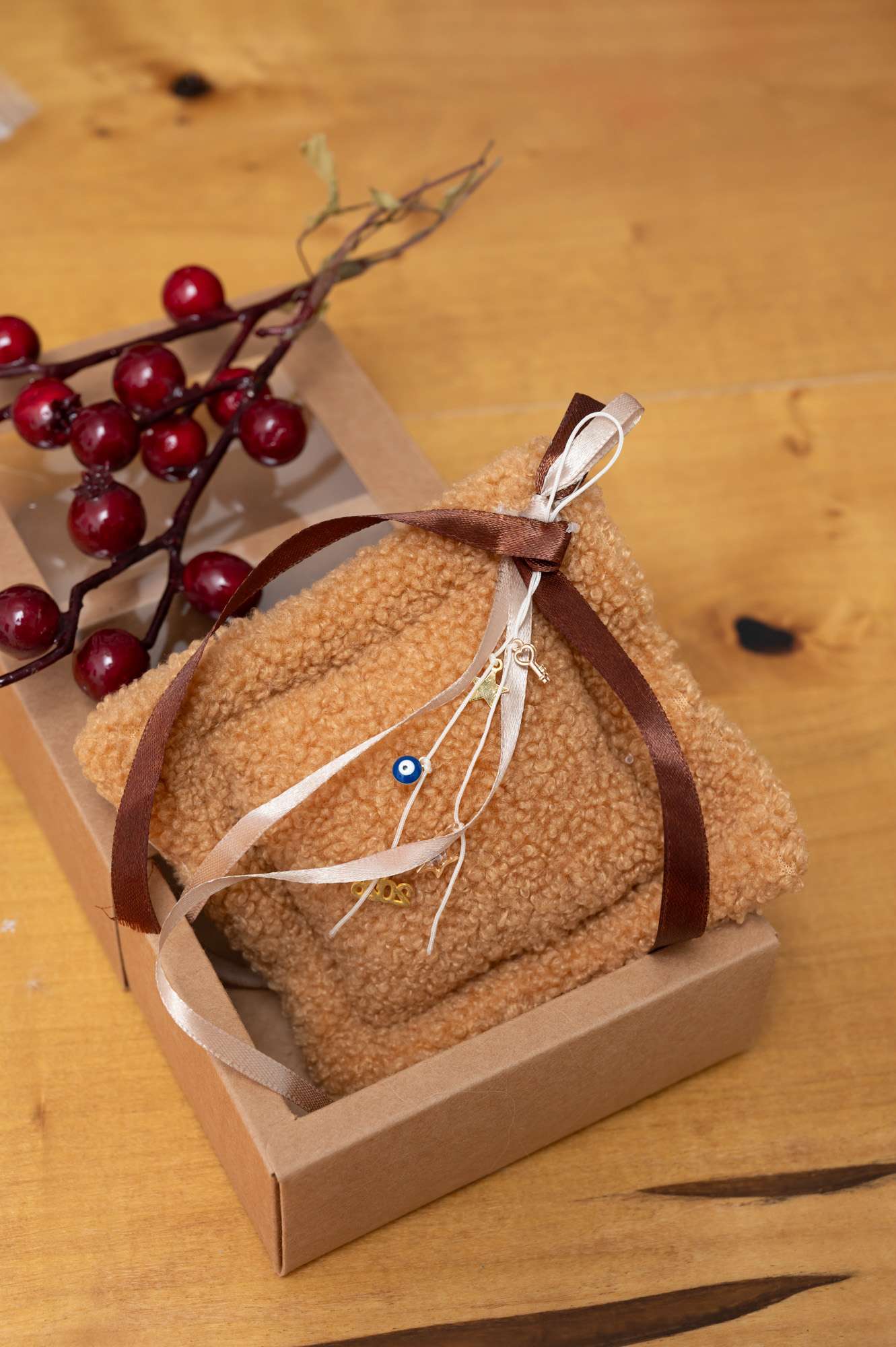 Γούρι αρωματικό Christmas Nuts 2026 - Teddy Κάμελ