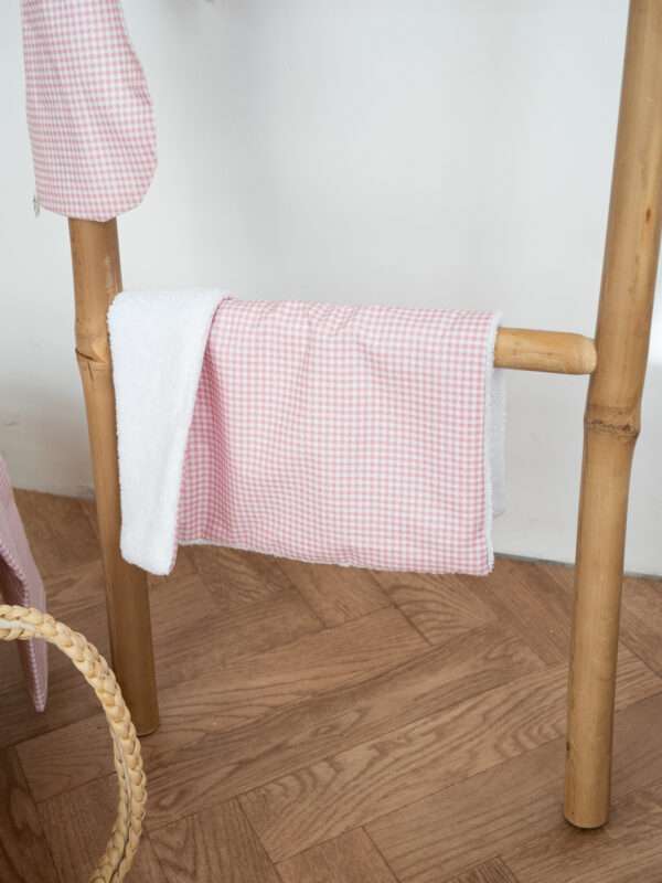 -Πετσετάκι Καρό Ροζ