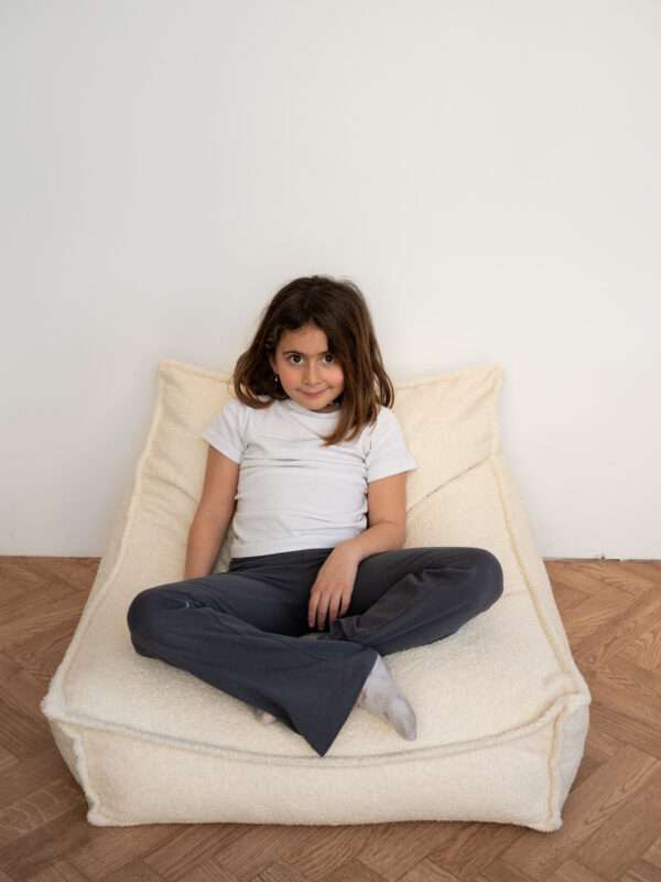 .Πουφ Μπουκλέ (5 αποχρώσεις )