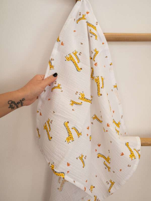 -Πάνα Αγκαλιάς Giraffe 100% organic cotton 75*100