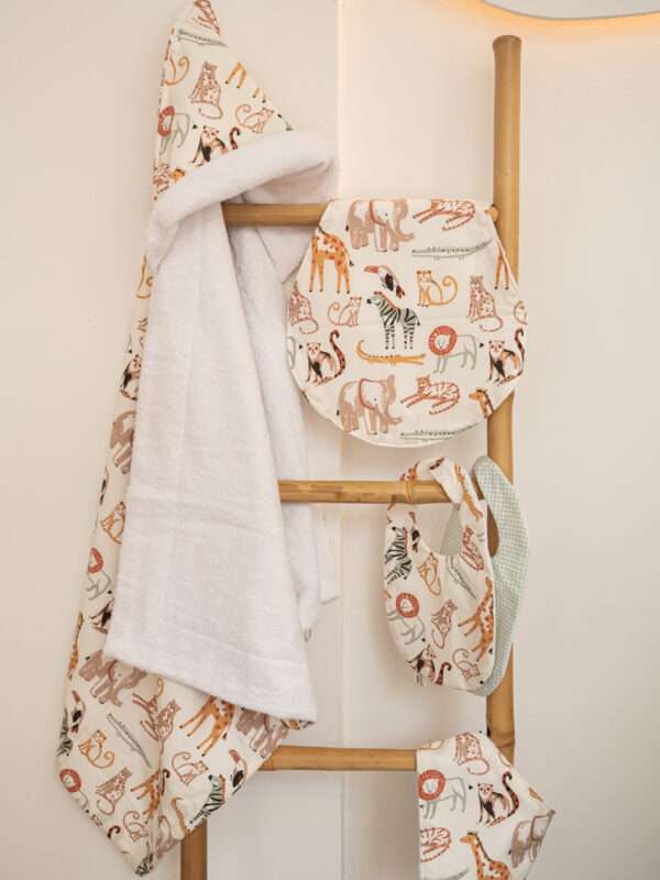 -Κάπα Μπουρνουζάκι Savannah tales 80*80 White